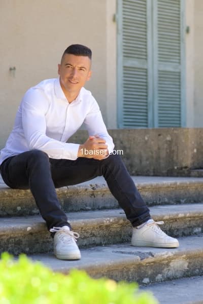 Profile Gallery
